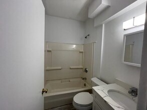 48 Englewood Ave, Unit 1 in Boston, MA - Building Photo - Building Photo