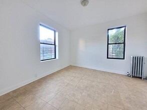 2080 Grand Concourse in Bronx, NY - Building Photo - Building Photo