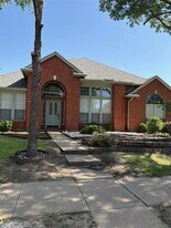 11016 New Orleans Dr in Frisco, TX - Building Photo