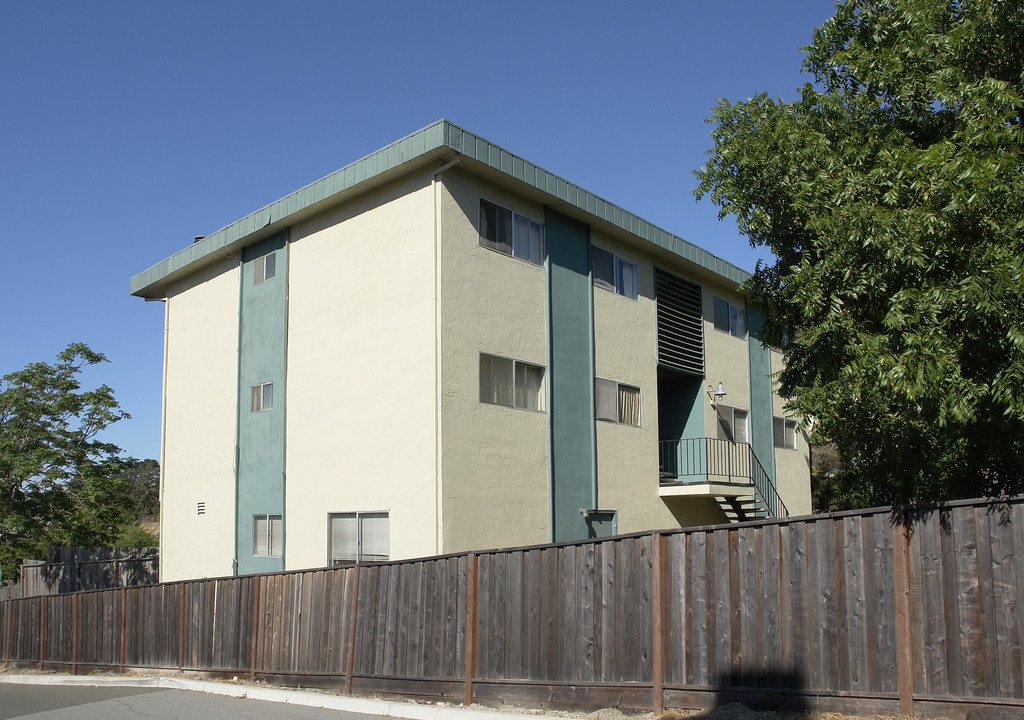 532-534 Appian Way in El Sobrante, CA - Foto de edificio