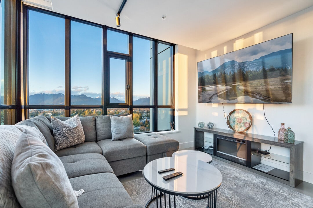 3996 Dumfries St in Vancouver, BC - Building Photo