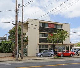 3427 Waialae Ave in Honolulu, HI - Foto de edificio - Building Photo