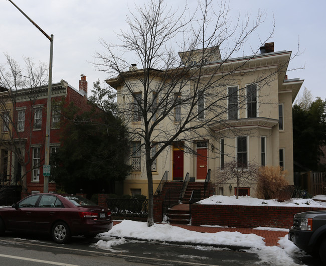 105 6th St NE in Washington, DC - Building Photo - Building Photo