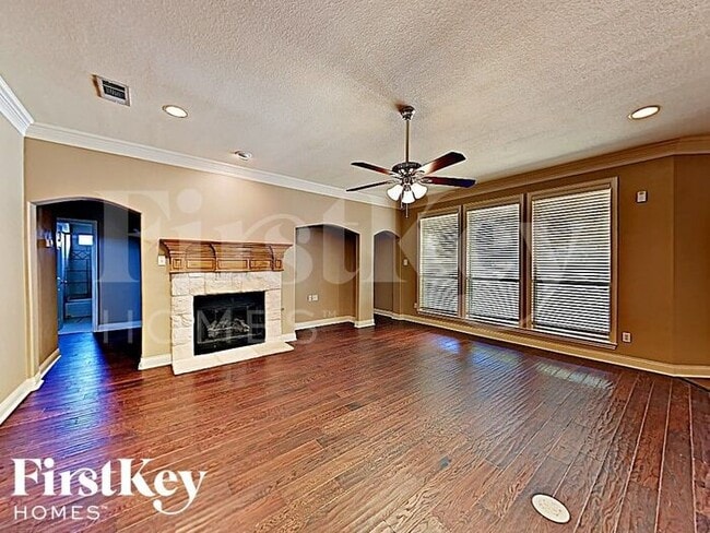 10163 Trail Ridge Dr in Benbrook, TX - Building Photo - Building Photo