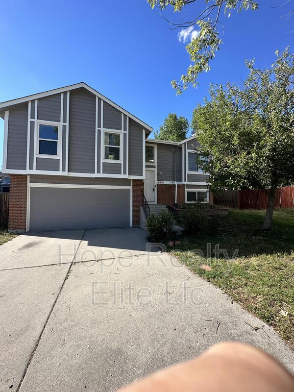 property at 6950 Sagewood Ct