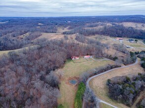 2600 Charlie Thomas Rd in Cornersville, TN - Building Photo - Building Photo