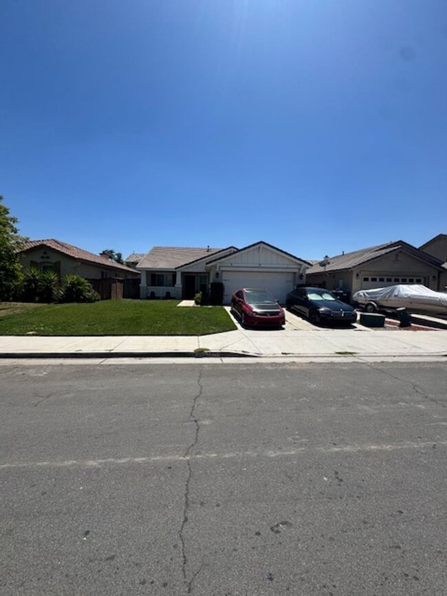 property at 1517 Marigold Dr