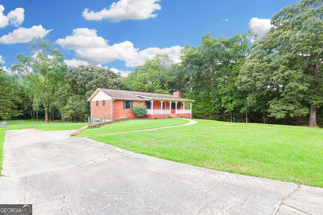 555 Janice Dr in Fayetteville, GA - Building Photo - Building Photo