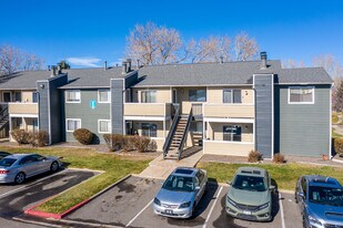 Westward Heights in Denver, CO - Building Photo