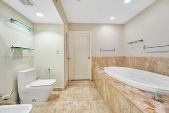 5305 SW 62nd Ave in Miami, FL - Building Photo - Building Photo