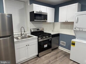 5332 Pine St in Philadelphia, PA - Building Photo - Building Photo