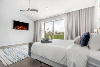 365 S Compdre Rd in Palm Springs, CA - Building Photo - Building Photo