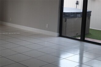 7901 Northwest 33rd Street in Hollywood, FL - Building Photo - Building Photo