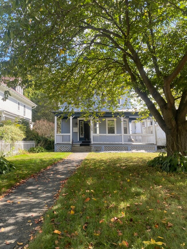 105 Manning Blvd, Unit 1