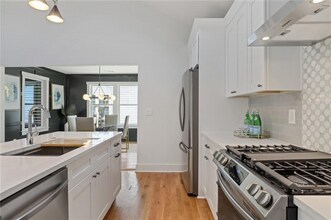 496 Glenwood Pl SE in Atlanta, GA - Building Photo - Building Photo