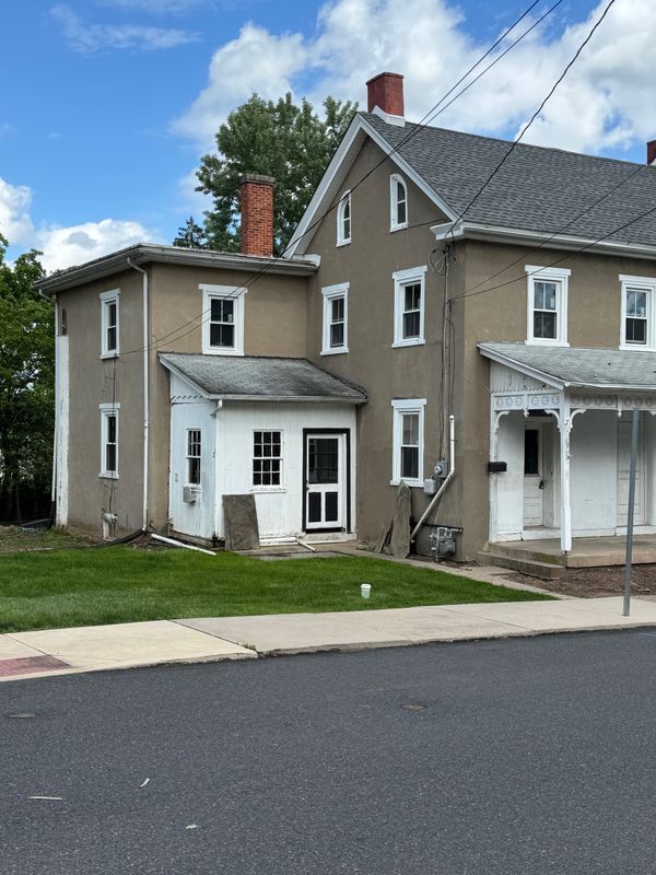 711 Vine St in Perkasie, PA - Building Photo - Building Photo