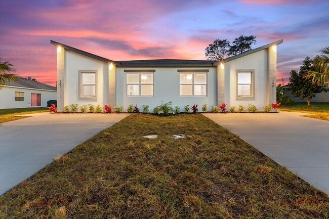 740 Fraser Ct in Kissimmee, FL - Building Photo - Building Photo