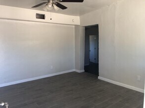 235 W Kentucky St in Tucson, AZ - Building Photo - Building Photo