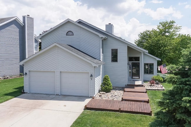 1 Downing Cir in Bloomington, IL - Building Photo - Building Photo