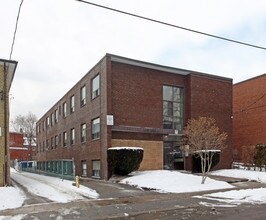 16 Albert Ave in Toronto, ON - Building Photo - Primary Photo