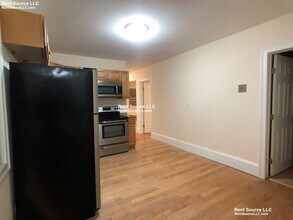 6-8 Nashua St. Unit 2 in Somerville, MA - Building Photo - Building Photo