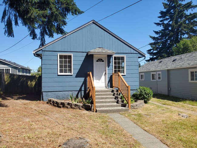 property at 2814 Holman St