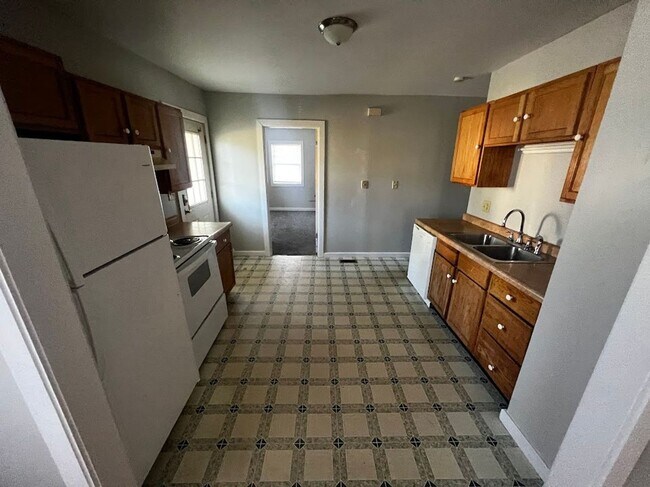 2020 N Glenwood Ave in Muncie, IN - Building Photo - Building Photo