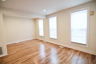 3234 N Clark St in Chicago, IL - Building Photo - Building Photo