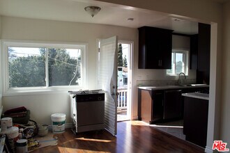 4051 Normandie Ave in Los Angeles, CA - Building Photo - Building Photo