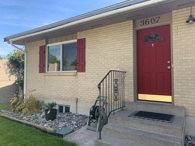 3607 W 8030 S in West Jordan, UT - Building Photo - Building Photo
