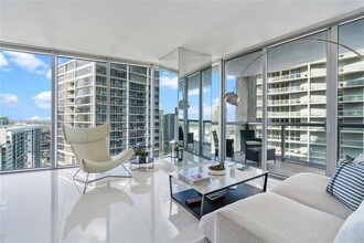 495 Brickell Ave, Unit # 4510 in Miami, FL - Building Photo - Building Photo