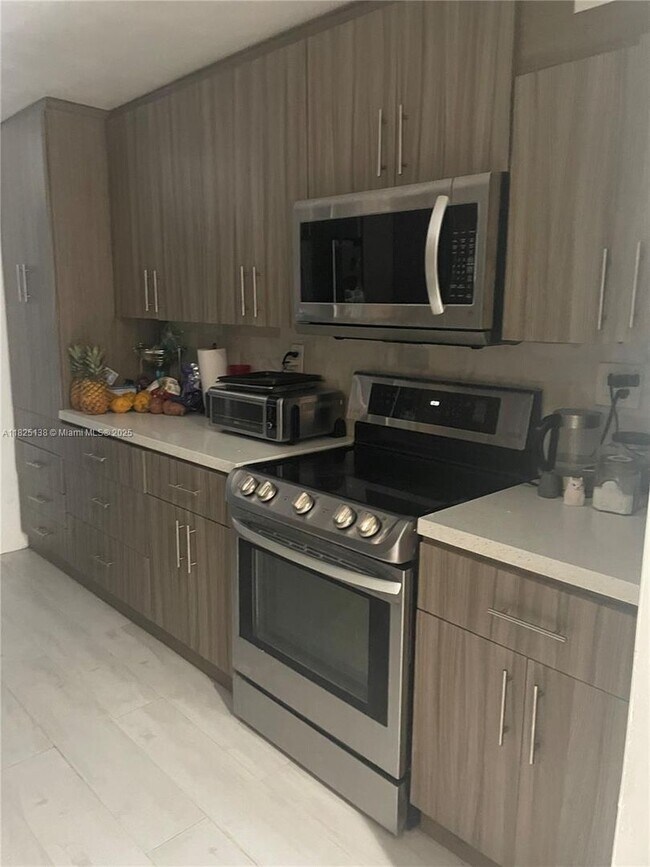 property at 301 Bonaventure Blvd