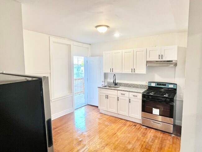 4058 W Crystal St in Chicago, IL - Building Photo - Building Photo