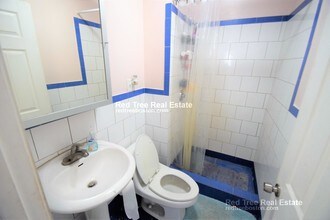 76 Easton St, Unit 4 in Boston, MA - Foto de edificio - Building Photo