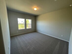 148 Free Stone Dr in Andice, TX - Building Photo - Building Photo