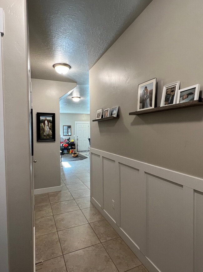 1612 Venetian Way in Saratoga Springs, UT - Building Photo - Building Photo