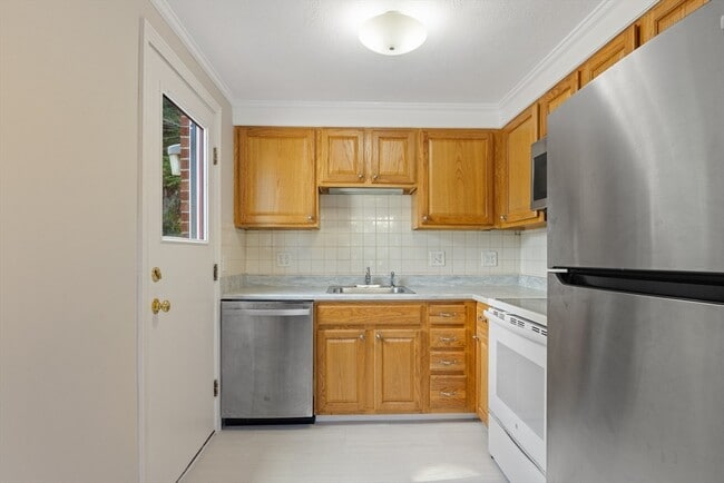 51 Lynde St in Melrose, MA - Building Photo - Building Photo