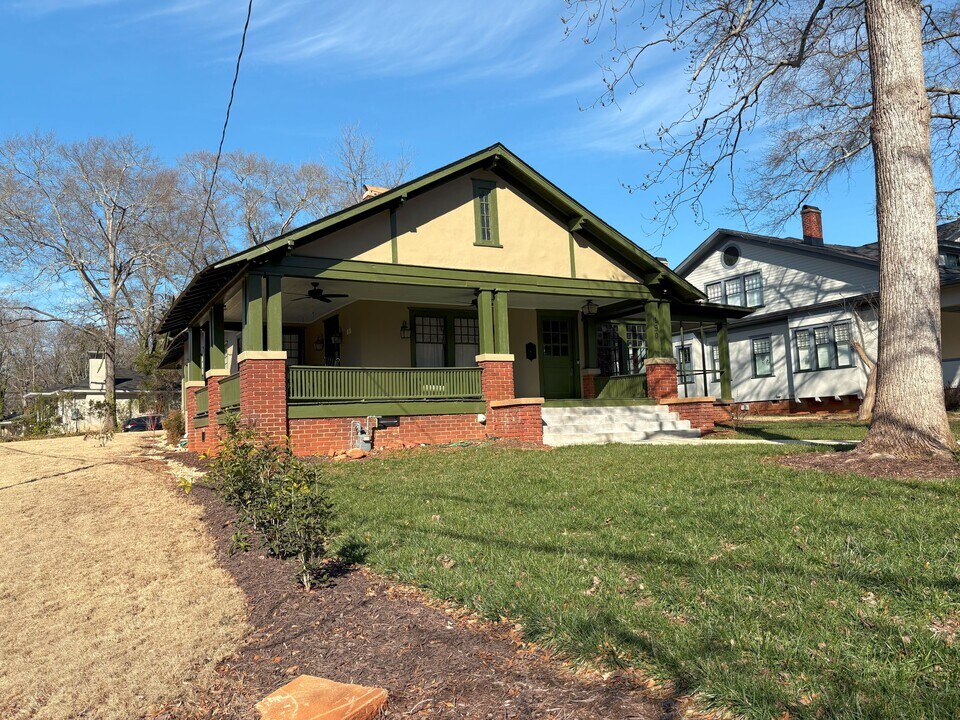 190 Milledge Cir in Athens, GA - Foto de edificio