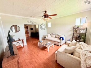 507 S Main St in Holliday, TX - Building Photo - Building Photo