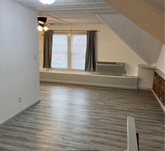 840 State St, Unit G in Quincy, IL - Building Photo - Building Photo