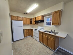 325 N Perry St in Allentown, PA - Building Photo - Building Photo