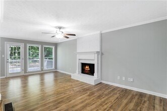 130 Cedar Creek Ct in Fayetteville, GA - Building Photo - Building Photo