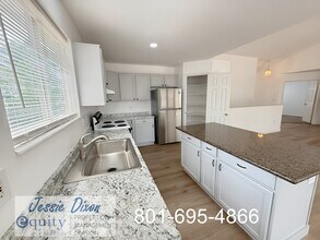 108 W Oaks Dr in Ogden, UT - Building Photo - Building Photo
