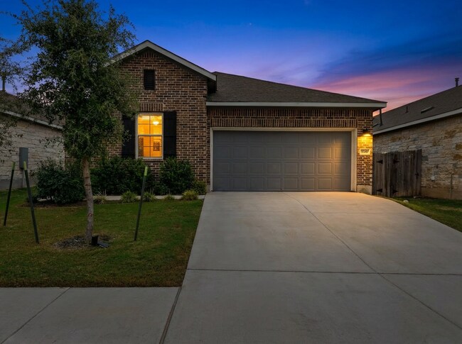 448 Chaste Tree Dr in San Marcos, TX - Foto de edificio - Building Photo