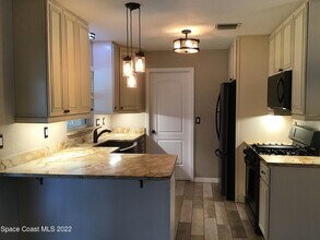 2859 Kingston Ln in Melbourne, FL - Building Photo - Building Photo