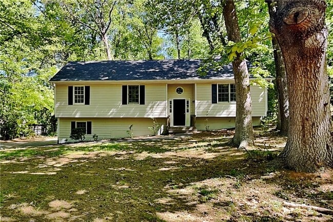 property at 2693 Raven Trail NE