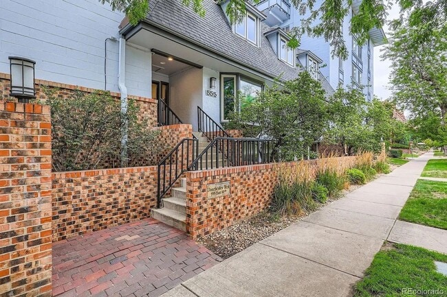 property at 555 E 10th Ave