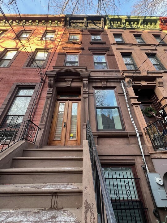 122 Mercer St in Jersey City, NJ - Building Photo