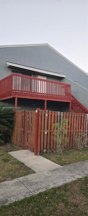 12 Crossings Cir in Boynton Beach, FL - Building Photo