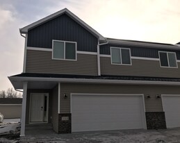 301 Toronto Dr in Hillsboro, ND - Building Photo